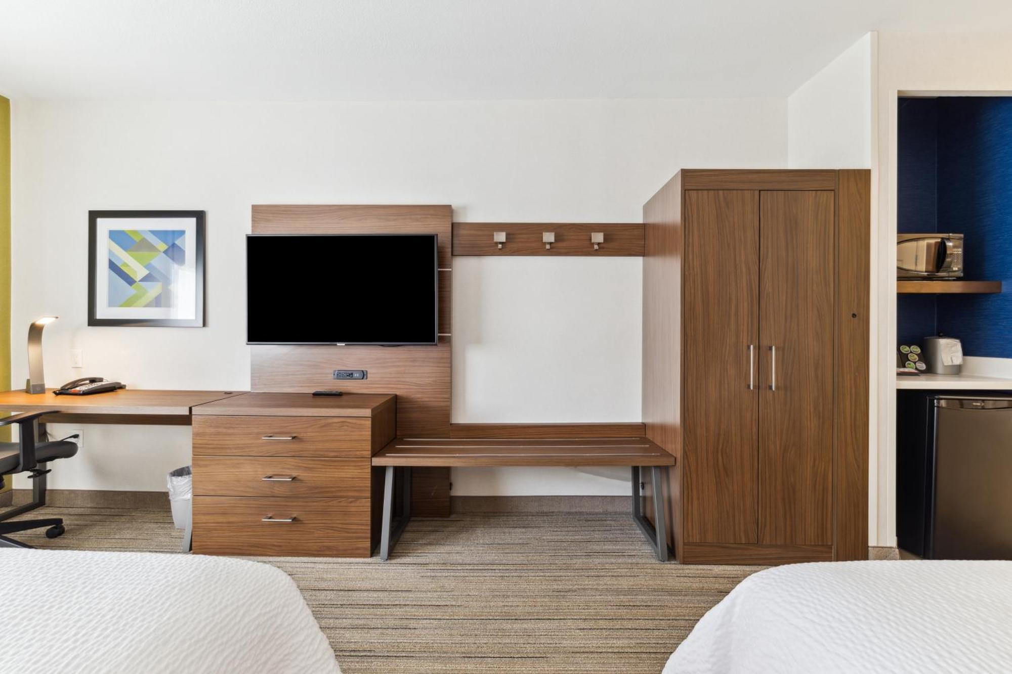 Holiday Inn Express & Suites Mountain View Silicon Valley By Ihg Екстериор снимка