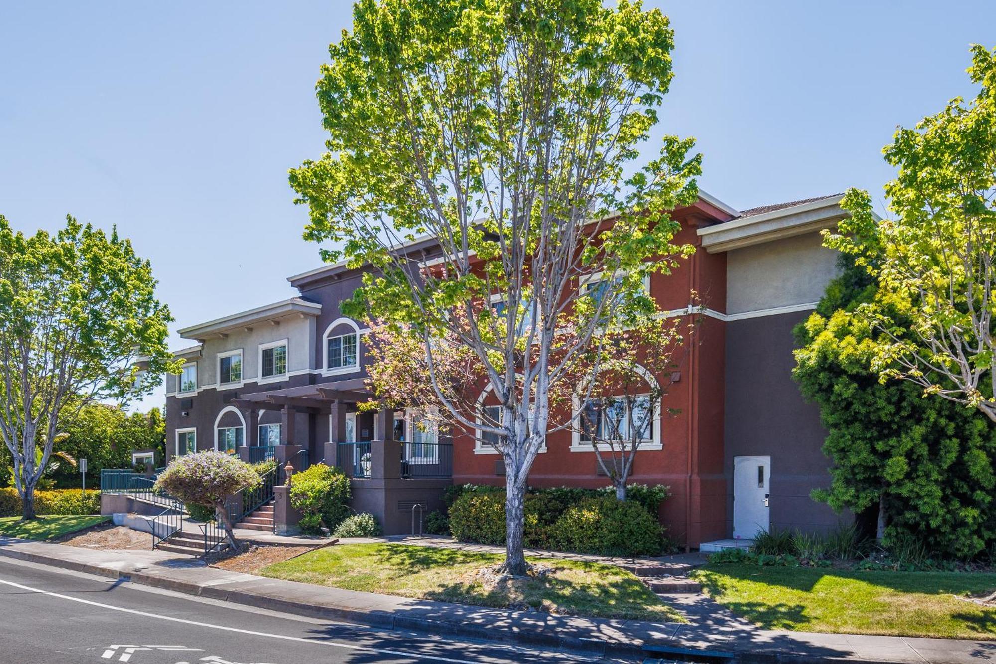 Holiday Inn Express & Suites Mountain View Silicon Valley By Ihg Екстериор снимка
