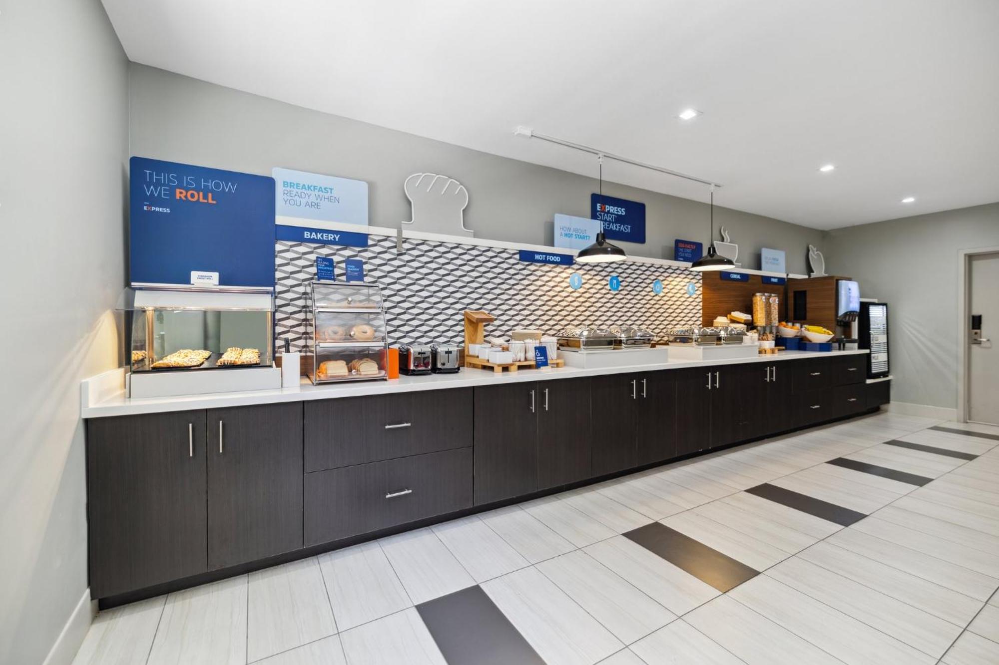 Holiday Inn Express & Suites Mountain View Silicon Valley By Ihg Екстериор снимка